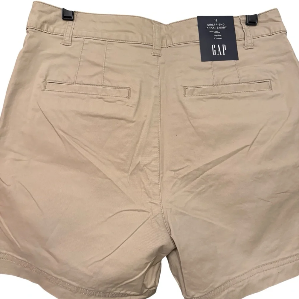 NWT, GAP Girlfriend Khaki Shorts High Rise 5" Inseam, Sz 12 - Picture 6 of 14